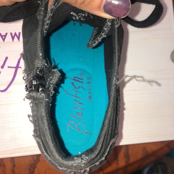 Shoes - Picture 3 of 6